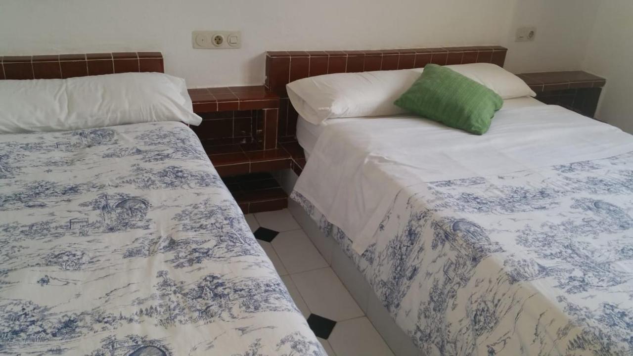 Es Grop Apartments Портинакс Екстериор снимка